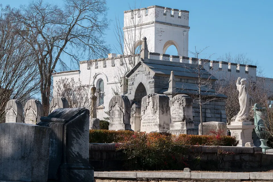 Oakland Cemetery