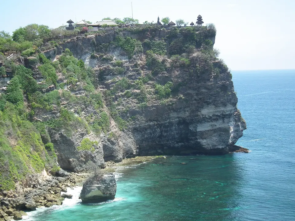 Uluwatu Temple and cliff paths