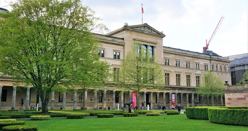 Museum Island and the courtyards of Mitte