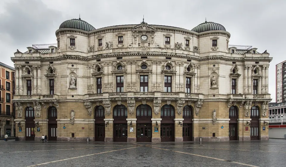 Arriaga Theatre and Arenal