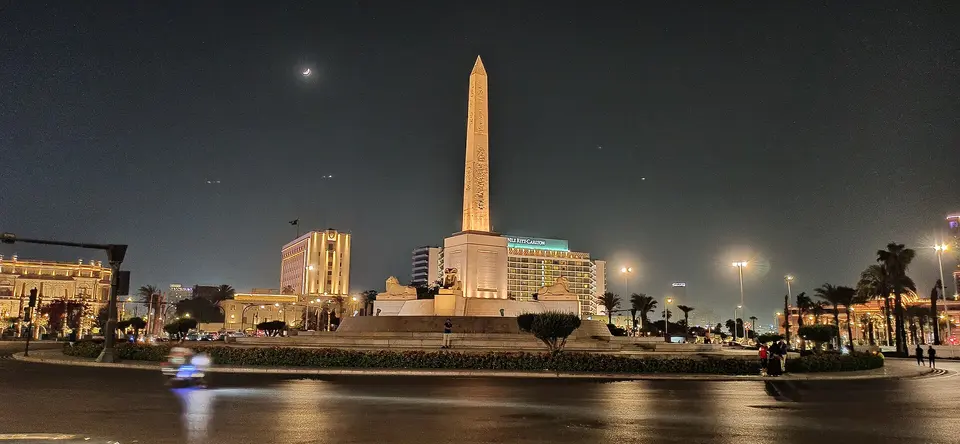 Tahrir Square and the Qasr al-Nil Bridge