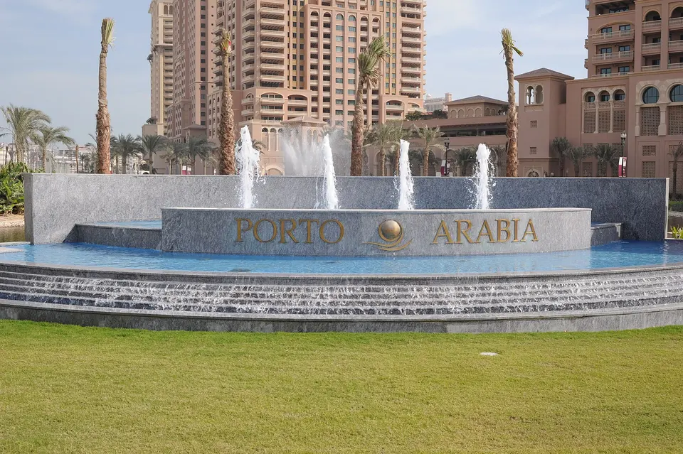 The Pearl and Porto Arabia