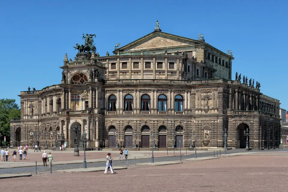 Semperoper and Theaterplatz