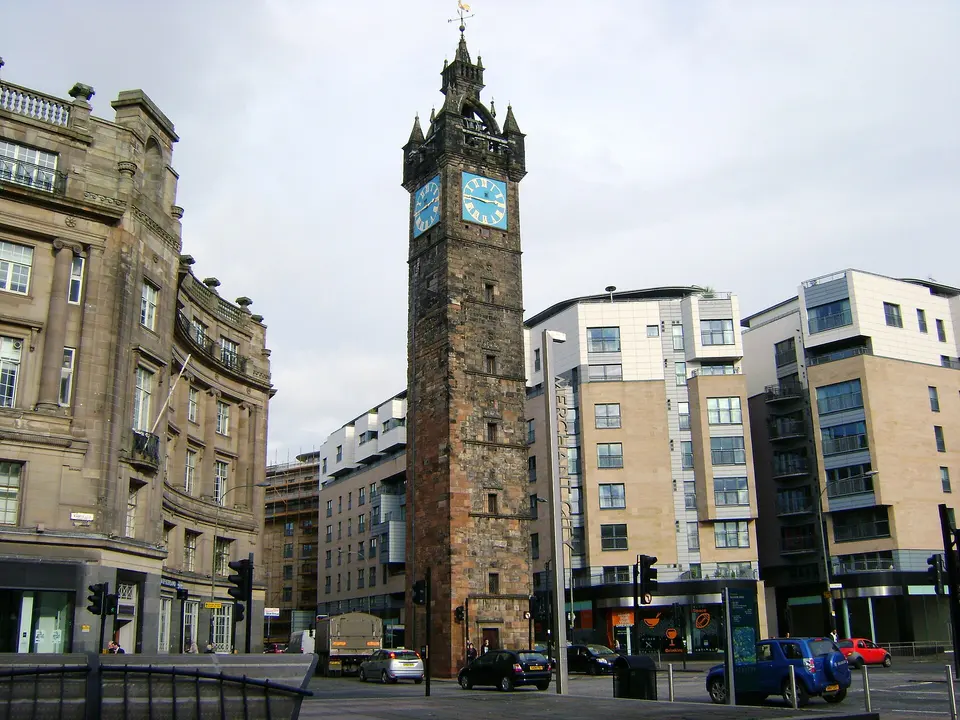 Merchant City around the Tolbooth