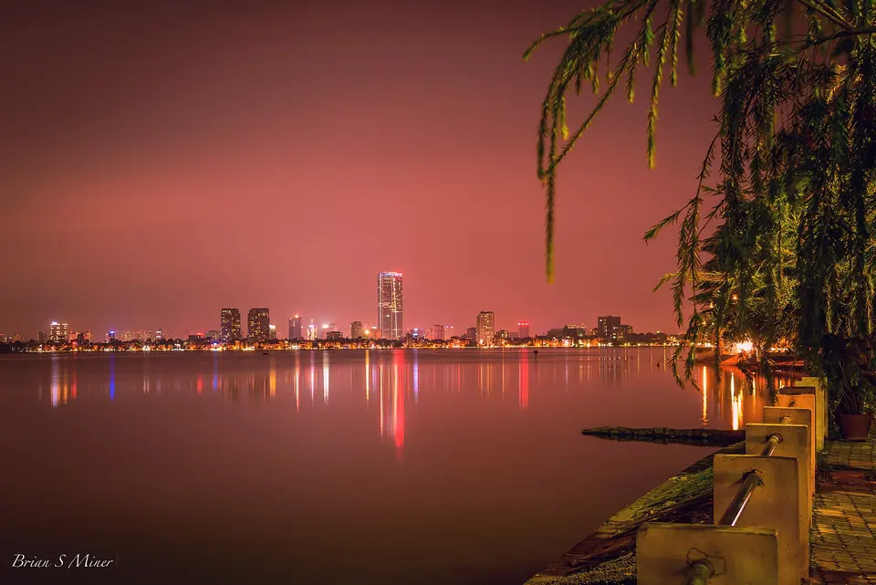 Trúc Bạch Lake and West Lake (Hồ Tây)