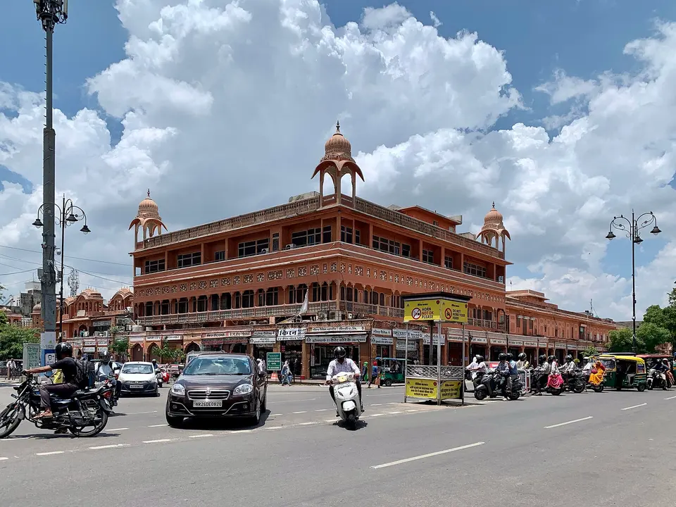 Johari Bazaar and the old city bazaars