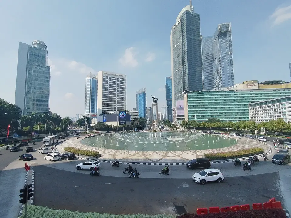 Bundaran HI and the Welcome Monument