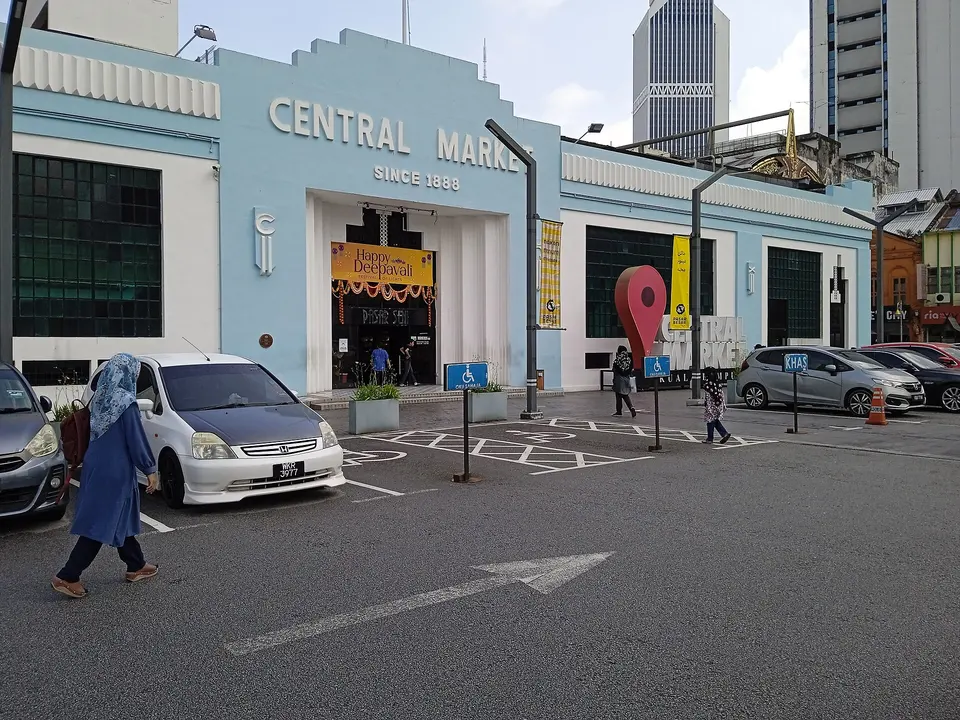 Central Market (Pasar Seni)