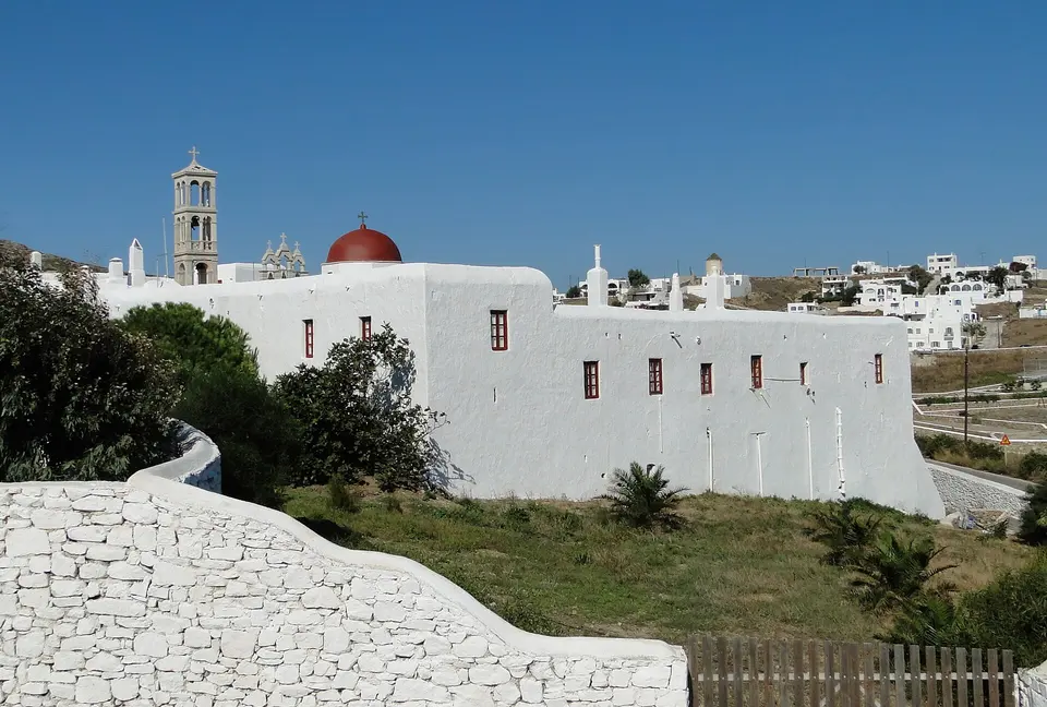 Ano Mera and the Panagia Tourliani monastery