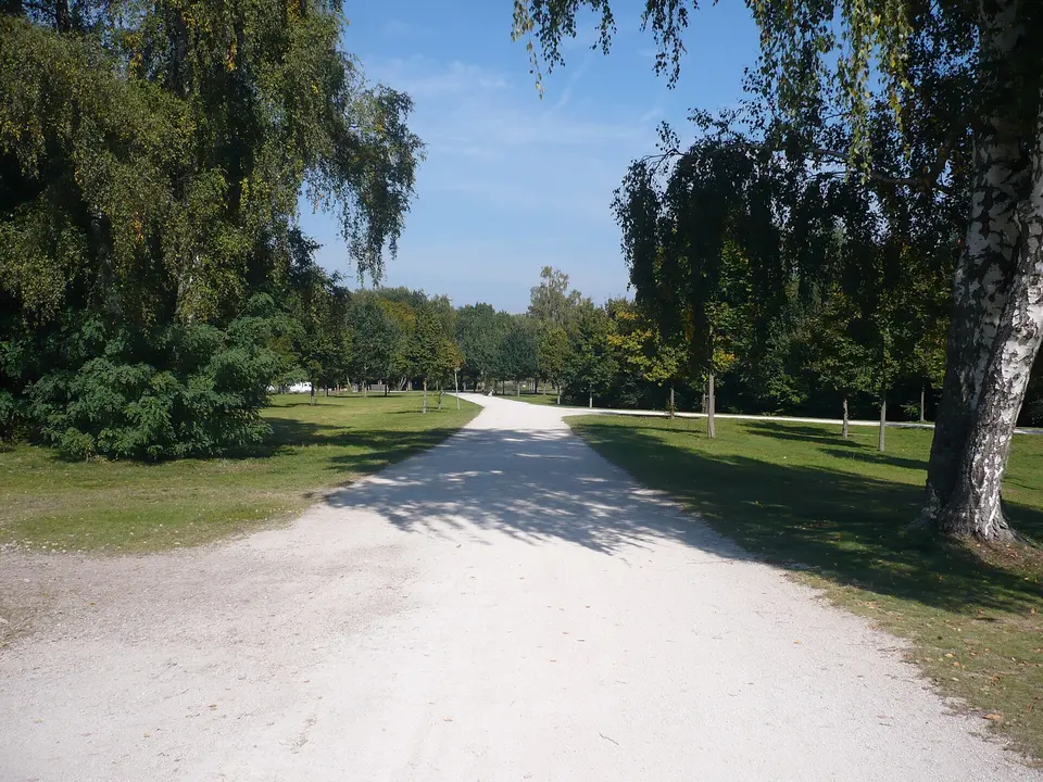 Dutzendteich lakeside