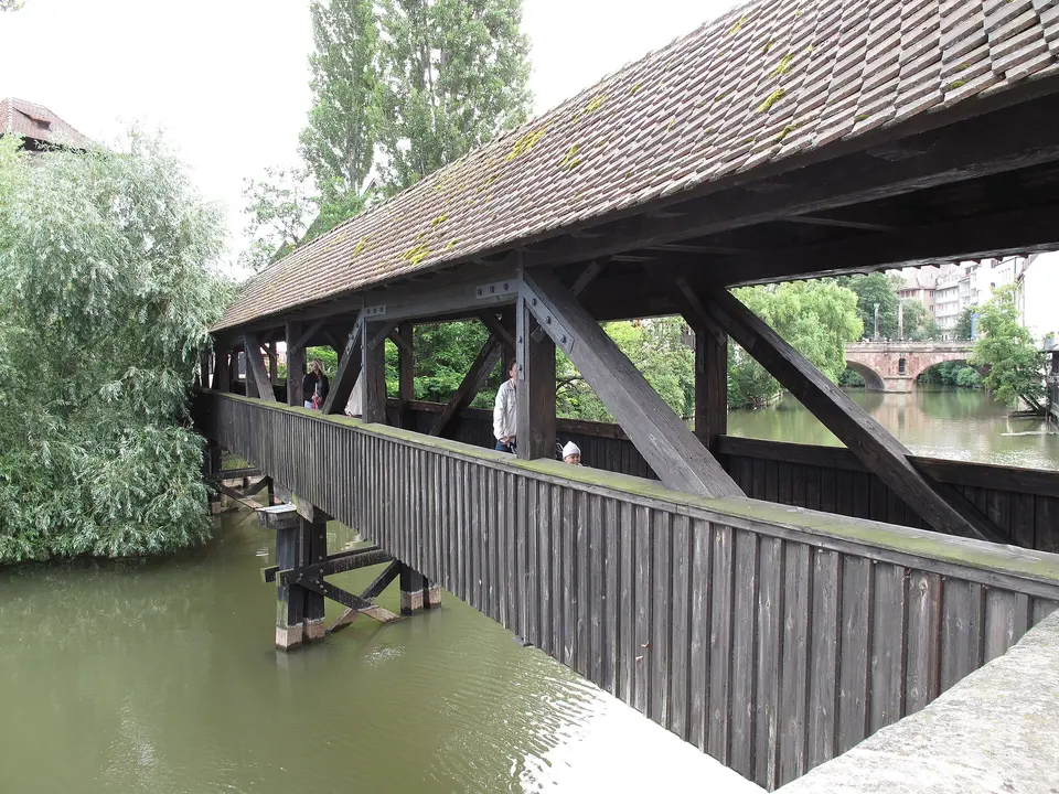 Henkersteg and the Pegnitz bridges