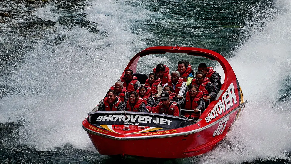 Shotover Jet at Arthurs Point