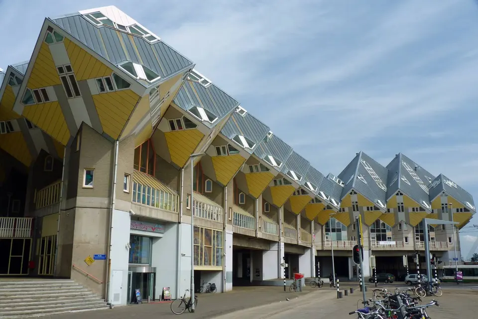 Cube Houses and Kijk-Kubus
