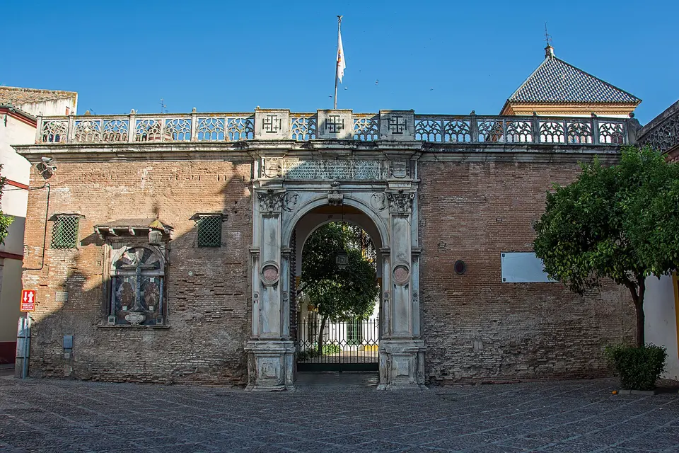 Courtyard palaces and the northern centre