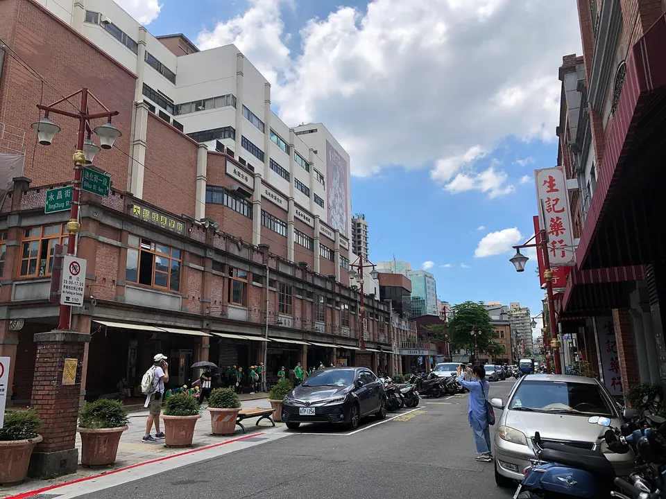 Dihua Street and Dadaocheng