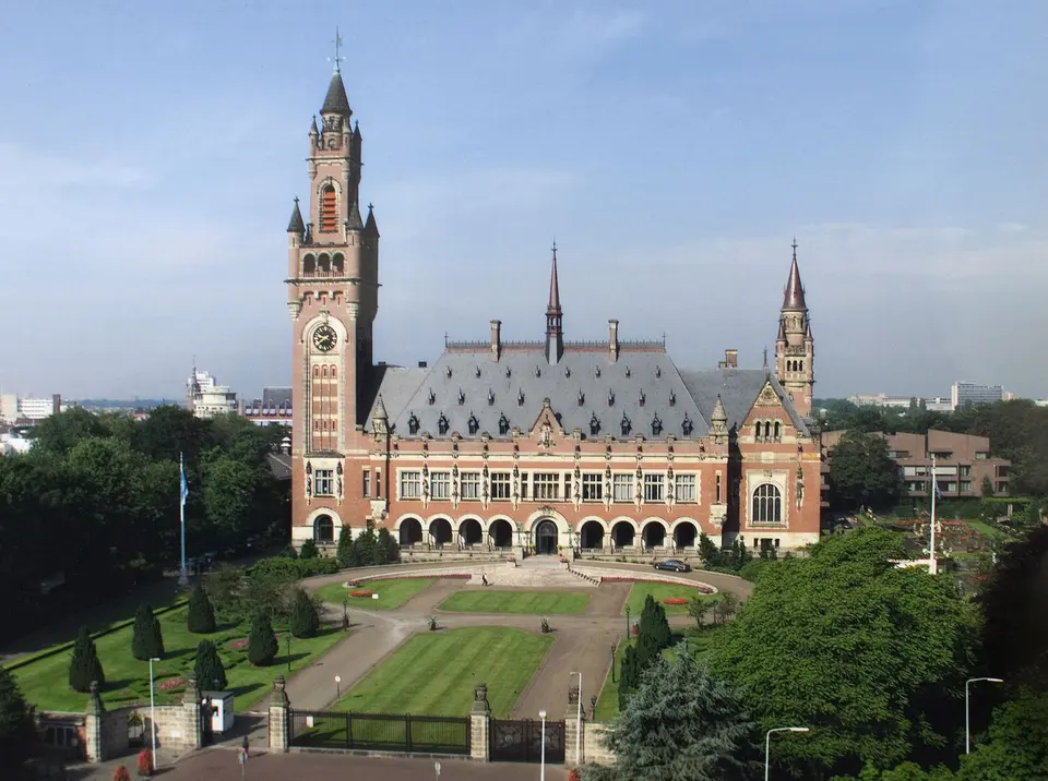 Peace Palace exterior and Visitors Centre