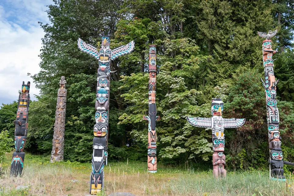 Stanley Park: Brockton Point totem poles